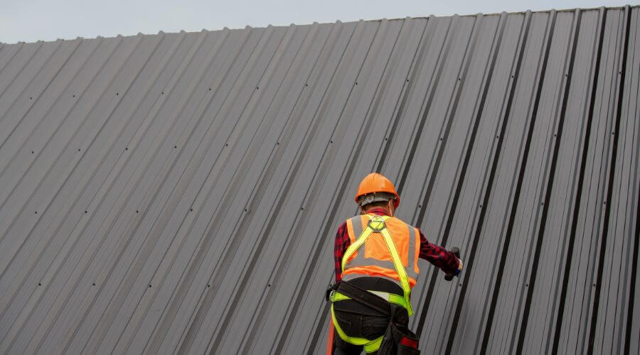 Expert Emergency Roof Repairs services in Roslyn, SD